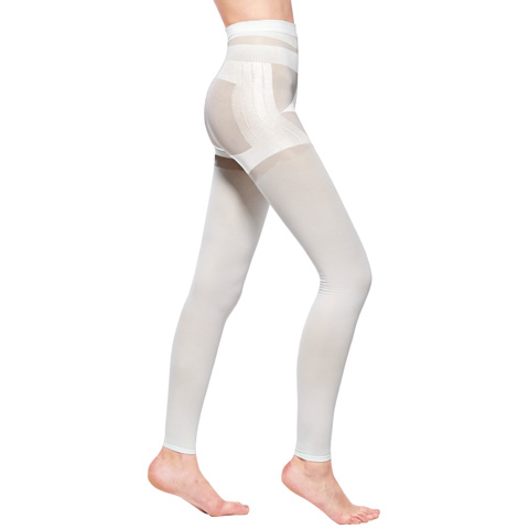 【Mollifix】3D極型拉提直紋9分塑身褲