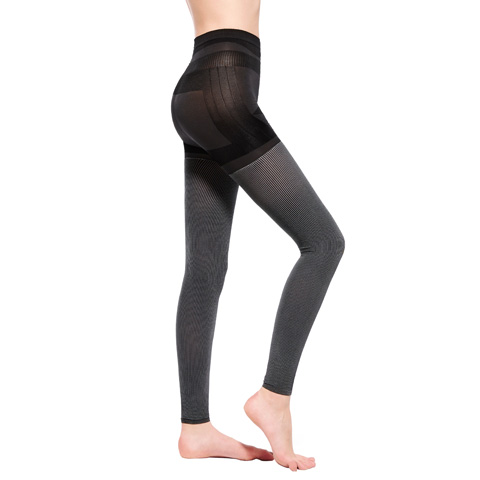 【Mollifix】3D極型拉提直紋9分塑身褲