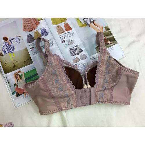 Rocking sparkling lace bra. Graceful focus. Romantic turtleneck. A/B/C/D - soft steel band.
