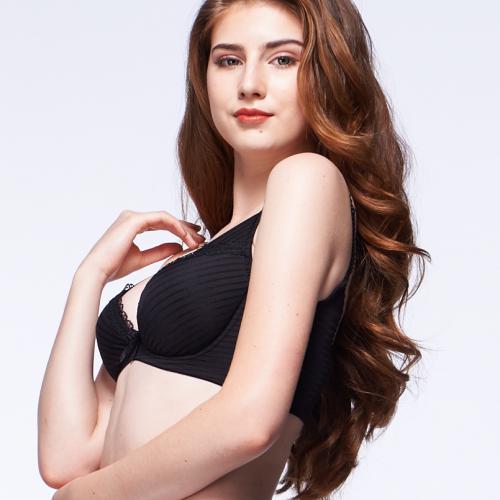 Striped smooth surface fashion, functional low-shoulder inner crescent shape, deep V adjustable underwear