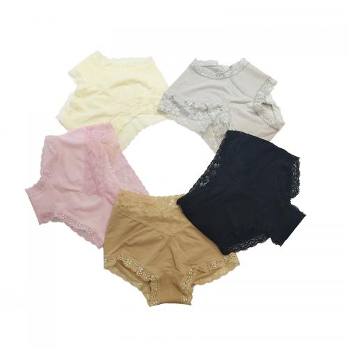 法式蕾絲包臀莫代爾棉內褲