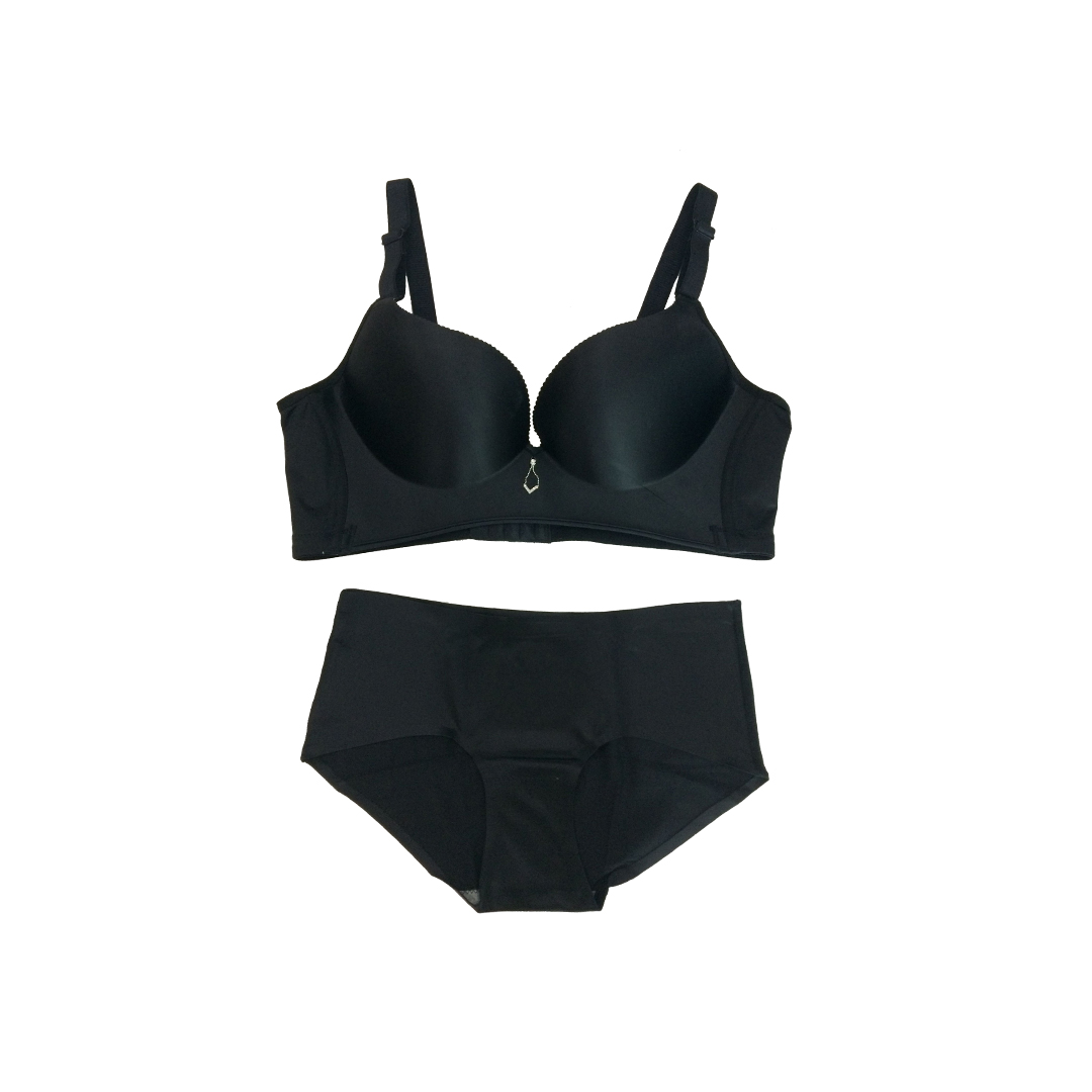 無鋼圈輕透氣一片式無痕修副乳內衣