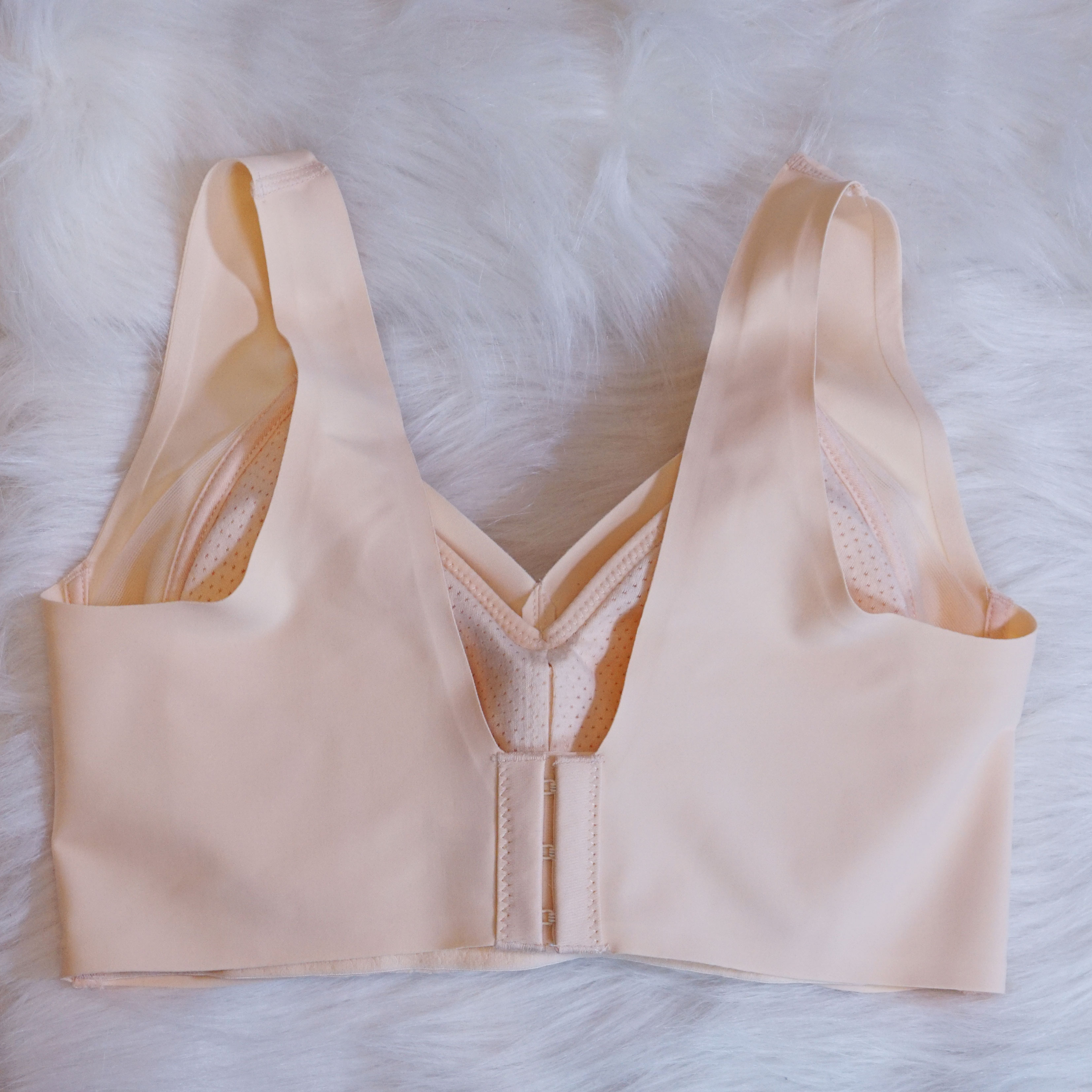 大碼光面無痕運動睡眠內衣