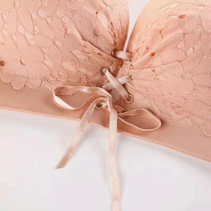 無肩帶無鋼圈蕾絲聚攏防滑內衣