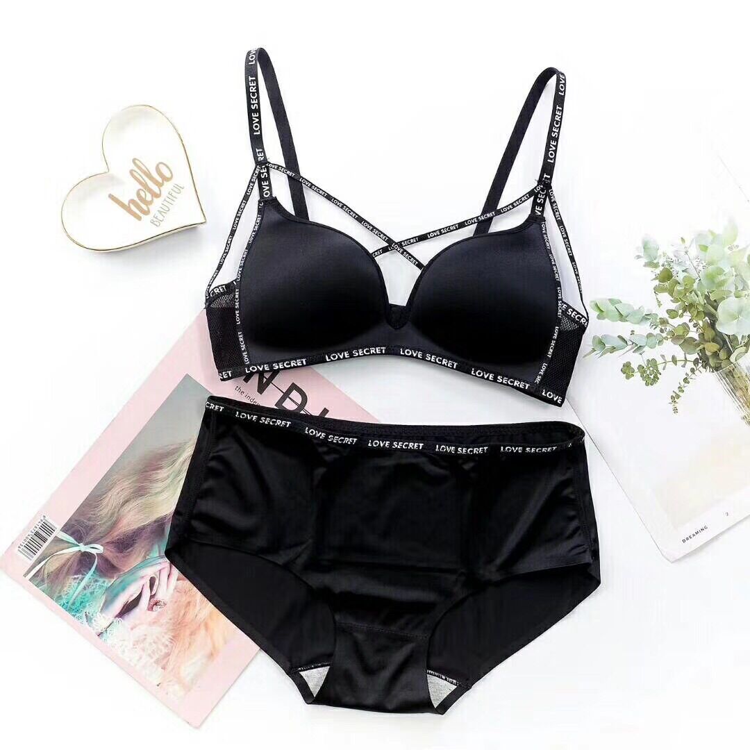 字母肩帶聚攏無痕無鋼圈內衣-首批加送褲仔