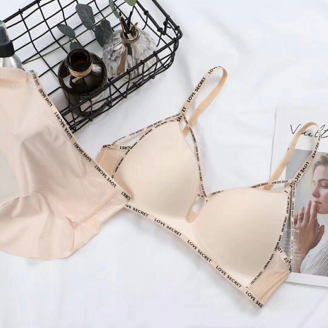 字母肩帶聚攏無痕無鋼圈內衣-首批加送褲仔