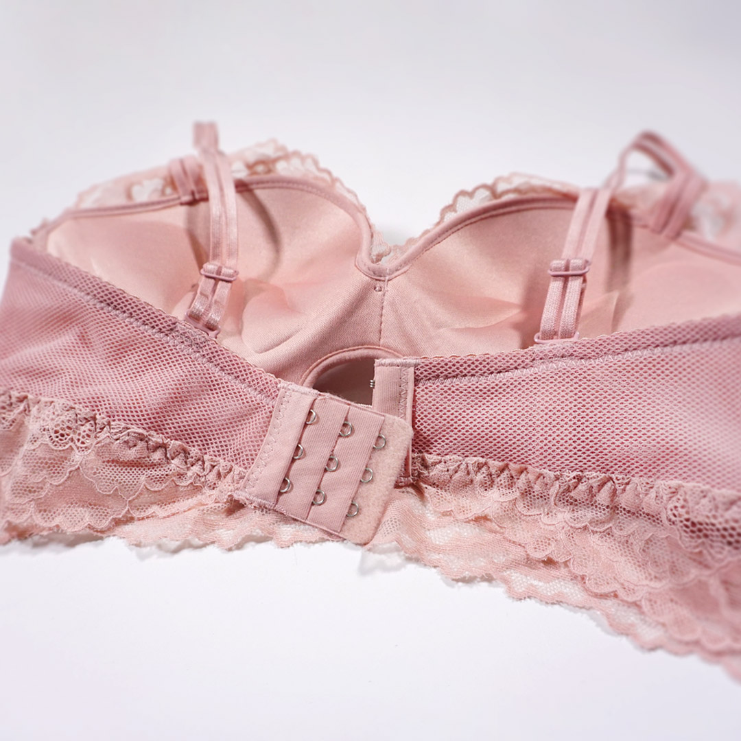 蕾絲胃部修飾無鋼圈調整型收副乳上托內衣