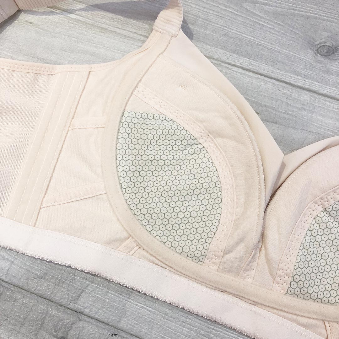 薄款一片設計無鋼圈調整型收副乳內衣