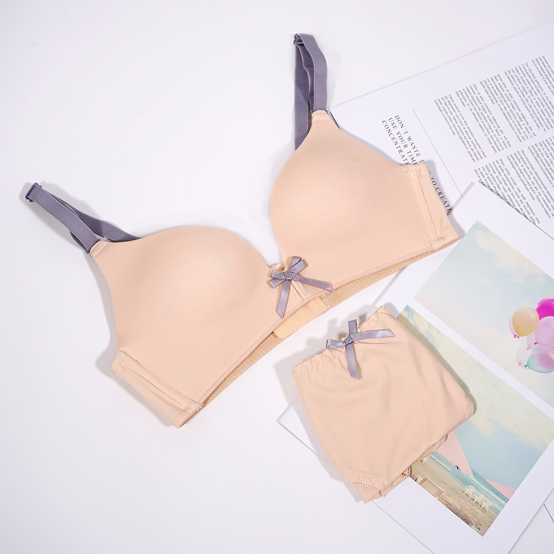 唯美蝴蝶結聚攏上托無鋼圈無痕少女內衣