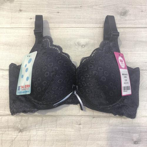 Flower-shaped lingerie with no steel band, featuring a push-up design.