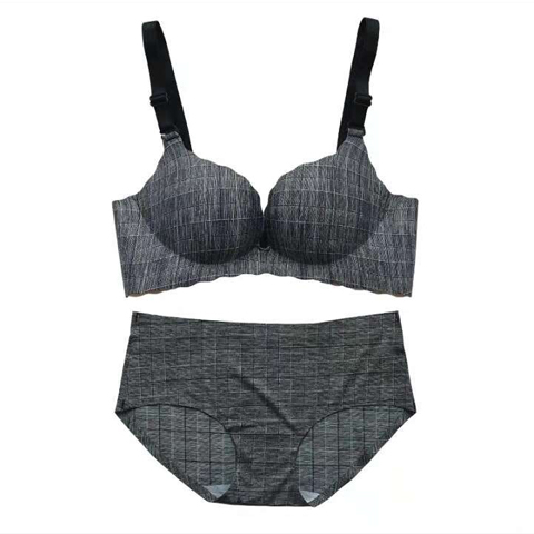 一片式包舒適無鋼圈格子內衣