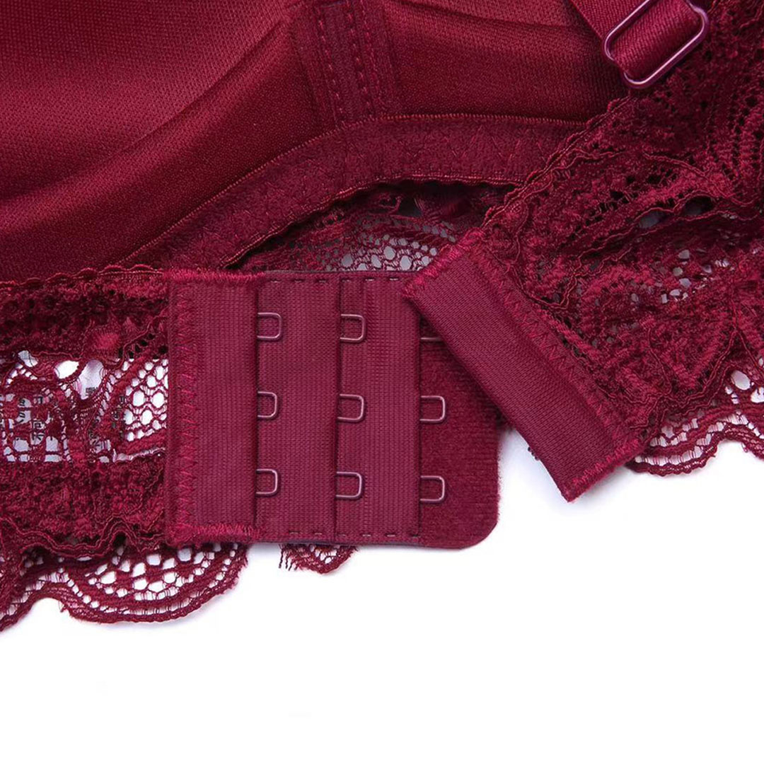 歐美風性感蕾絲花瓣刺繡聚攏美背無鋼圈內衣