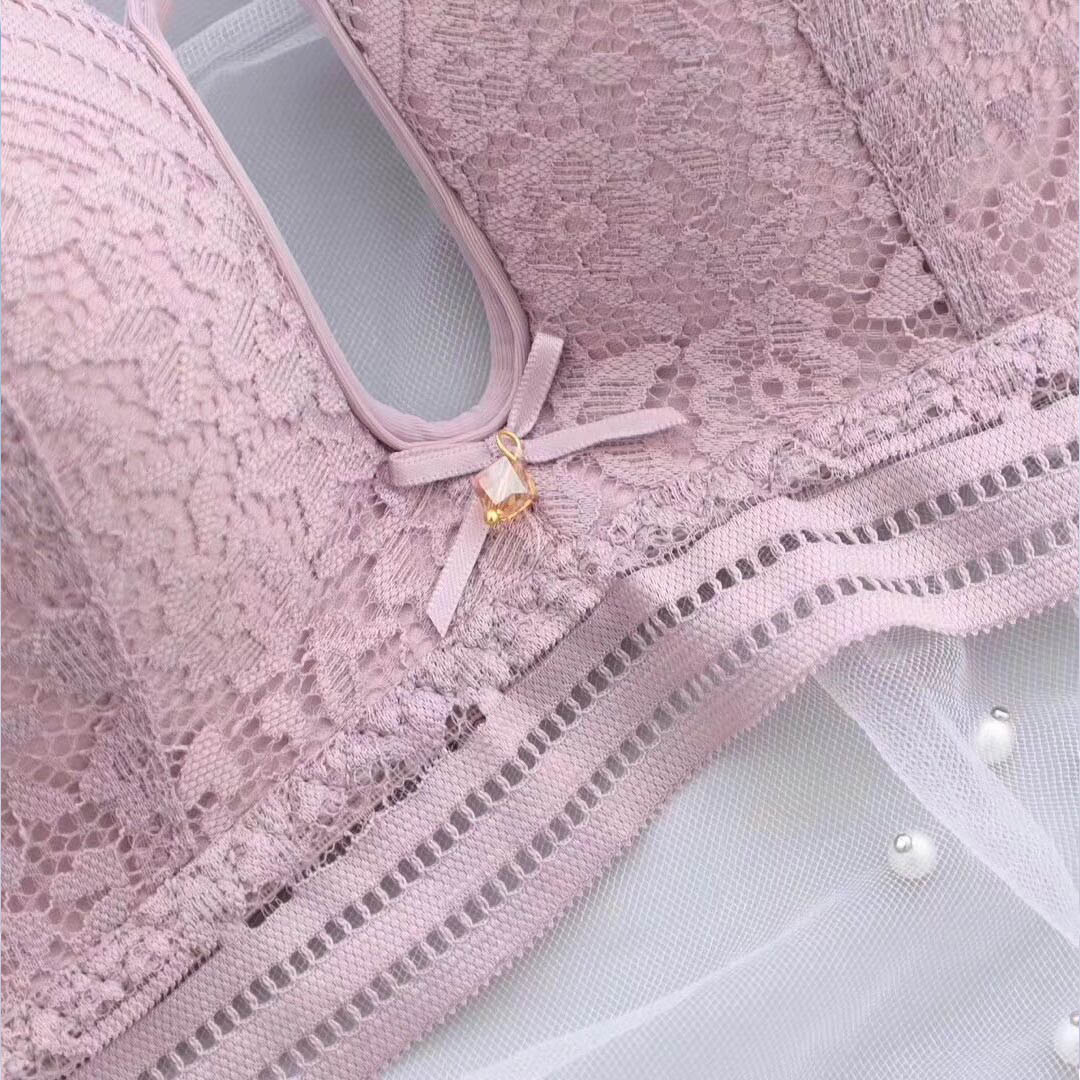 胸前交叉肩帶性感蕾絲舒適無痕內衣