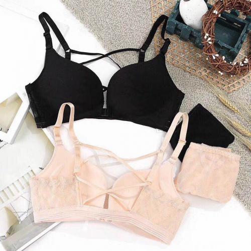 親膚云感棉，誘人前扣性感交叉美背無鋼圈內衣