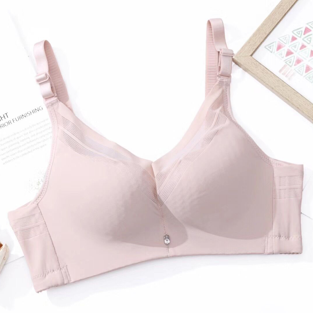 大胸顯小，全罩杯聚攏上托側收無痕內衣