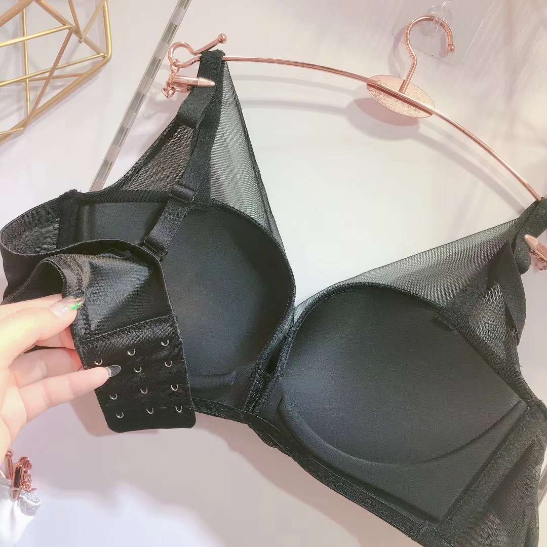 誘人網紗交叉修飾小胸聚攏舒適透氣內衣