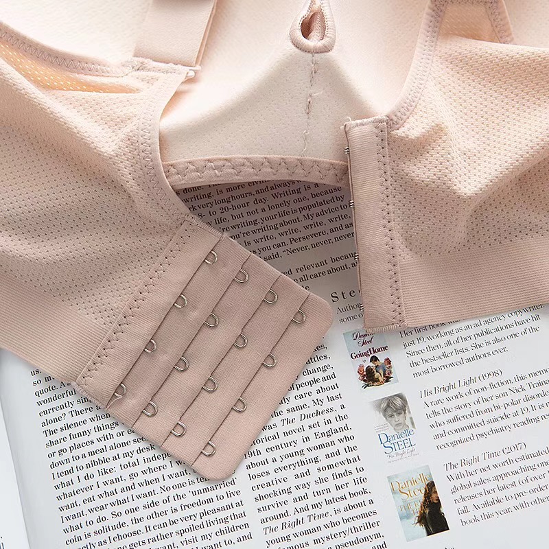 透氣超薄杯，柔軟大碼調整型聚攏側收無鋼圈內衣（智慧杯C-G能穿著）