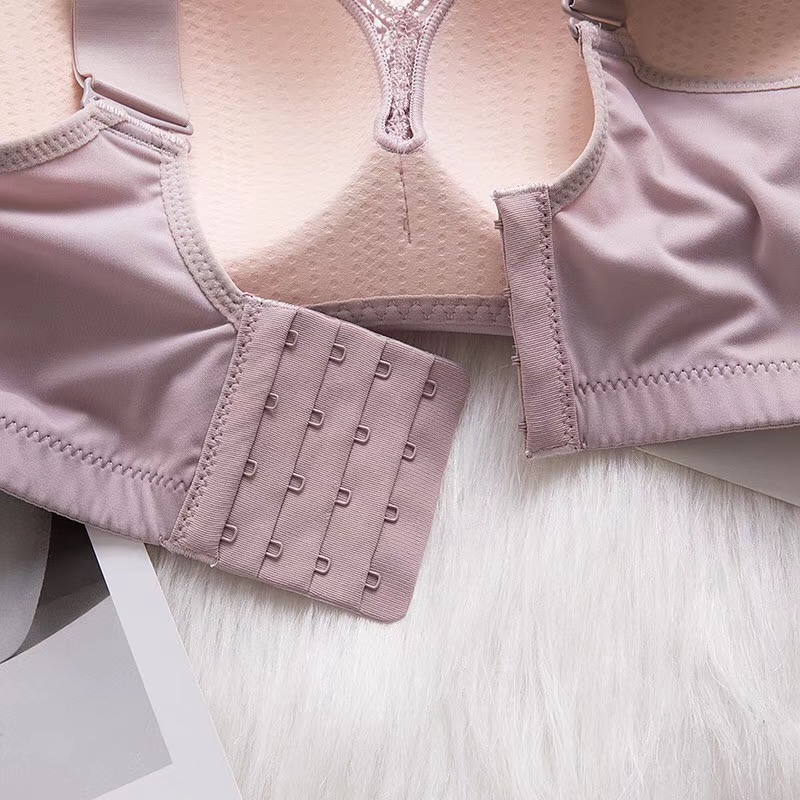 呼吸内衣聚攏無痕薄C杯加寬肩帶超聚攏防下垂内衣