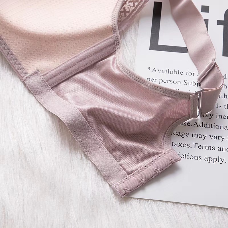 呼吸内衣聚攏無痕薄C杯加寬肩帶超聚攏防下垂内衣