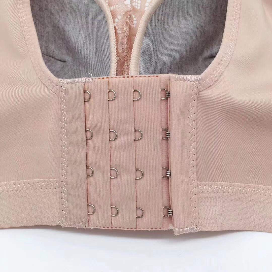 薄款強勁爆乳CD杯背心式大碼無鋼圈調整型聚攏四排扣舒適内衣（38-44）