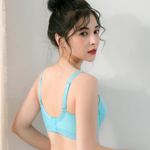 Fashionable and dynamic smooth-textured T-shirt Bra