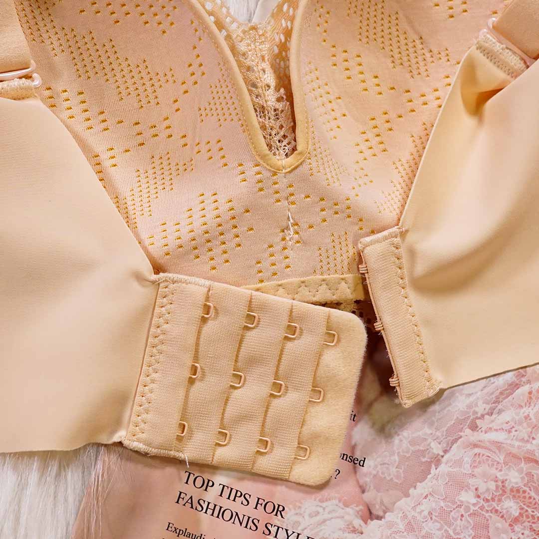 舒適透氣性感蕾絲大罩杯無痕美背無鋼圈聚攏内衣