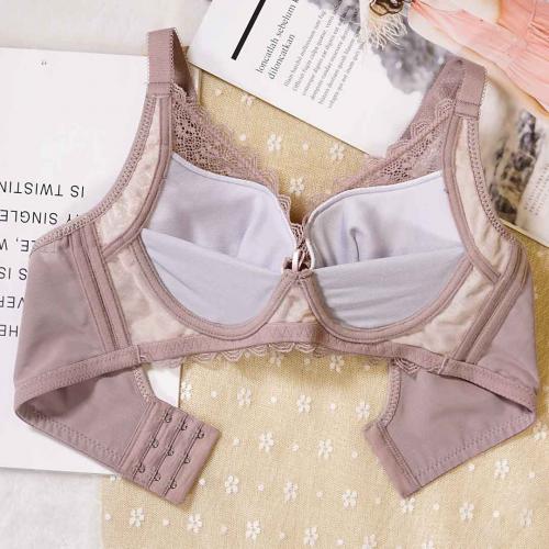 Sleek and seamless bra without steel underwire