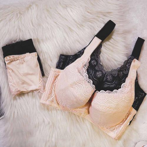 Full cup nude-fitting bra