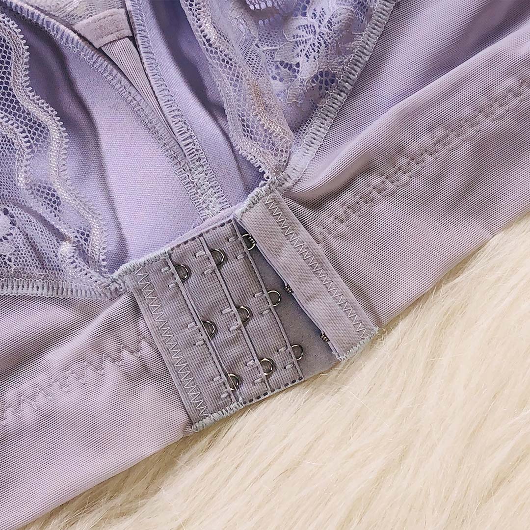 舒適超薄全罩杯大碼深V蕾絲無鋼圈內衣