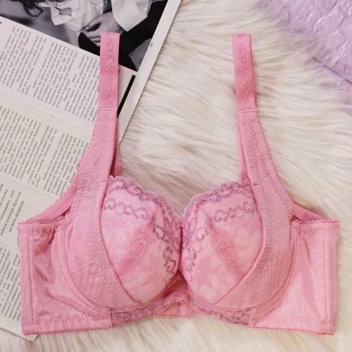 防止肩帶滑落-彈性延伸背片＋U型包覆 強托機能內衣