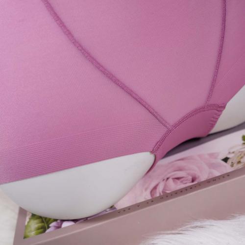Ultra thin lock edge seamless underwear