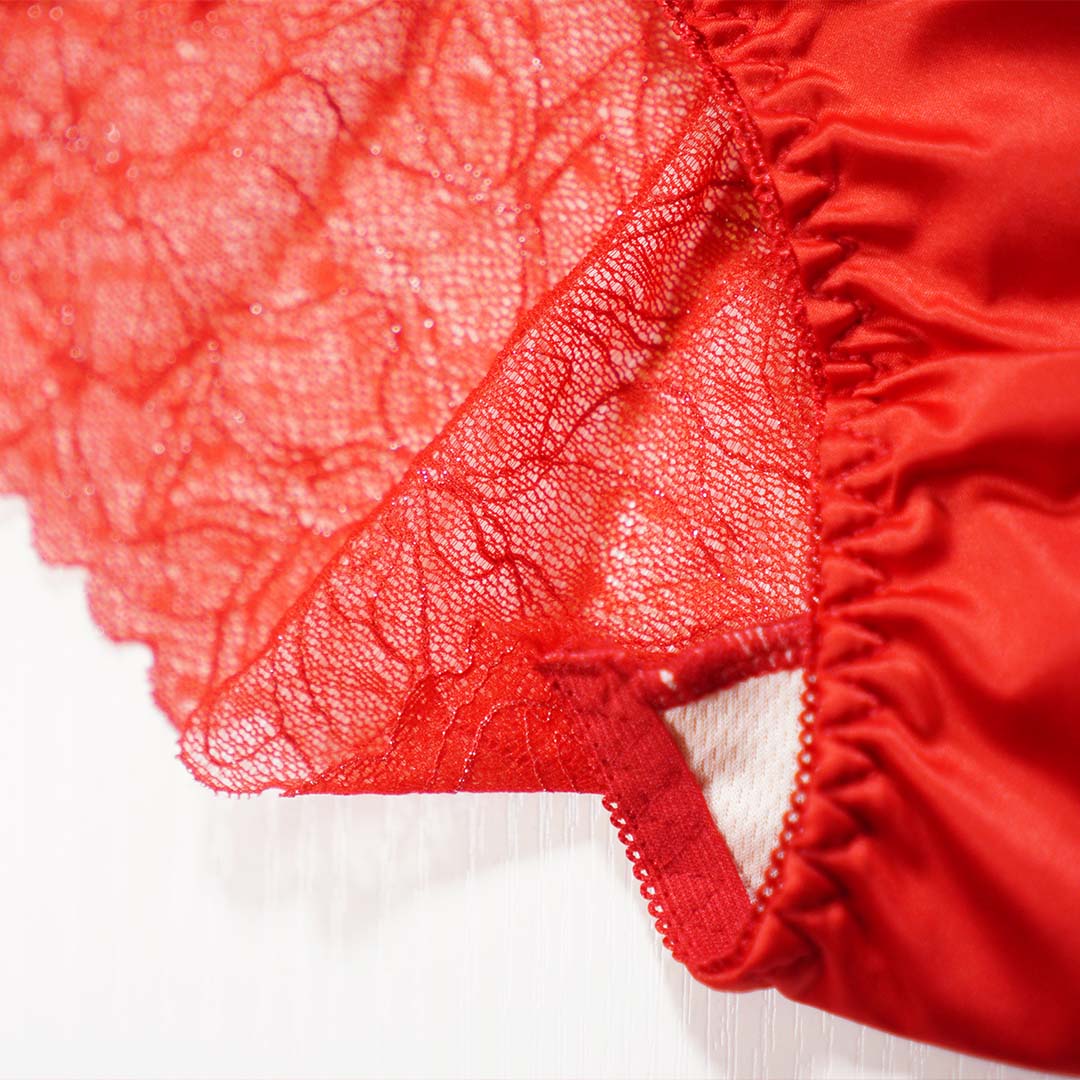 柔軟透氣面料搭配時尚天鵝鑽飾中厚B杯無鋼圈蕾絲無痕內衣-配套褲仔