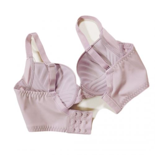 Underwire bra with smooth and soft steel ring and refreshing internal airflow design