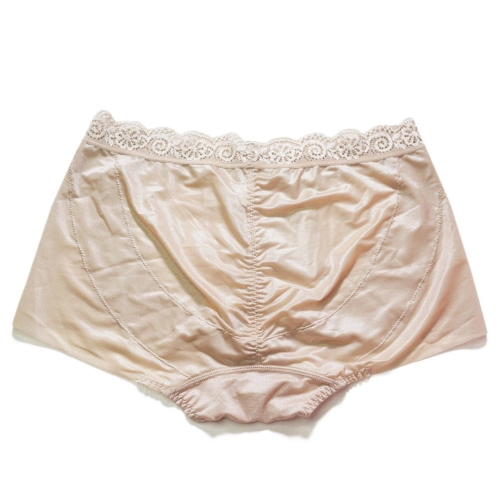 Silk skin friendly and seamless comfortable underwear