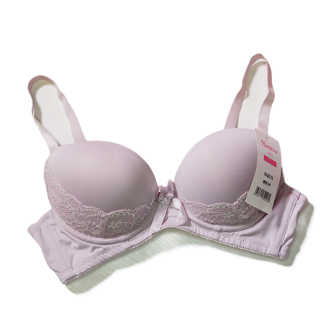 柔軟舒適面料，性感蕾絲光面聚攏無鋼圈内衣
