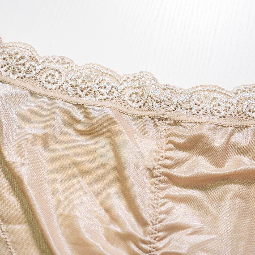 蠶絲親膚無痕舒適內褲