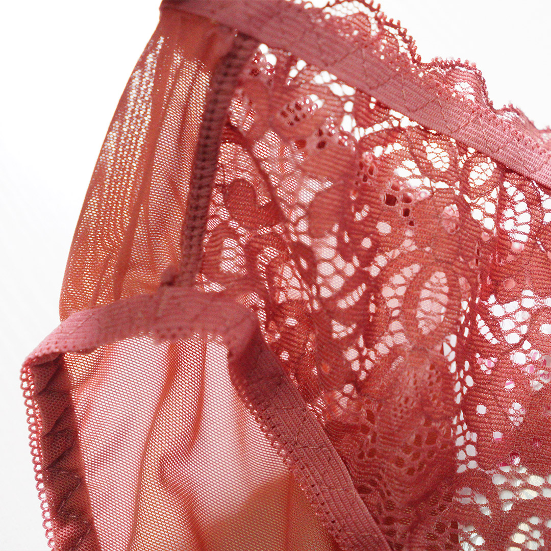 深V性感蕾絲下擺薄款舒適聚攏上托美背調整內衣 配套褲仔