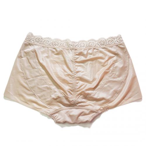 Silk skin friendly and seamless comfortable underwear