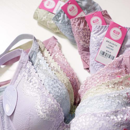 The latest solid-color collection features a bra with breast adjustment function - specially designed to address small breasts and correct the butterfly-shaped posture.