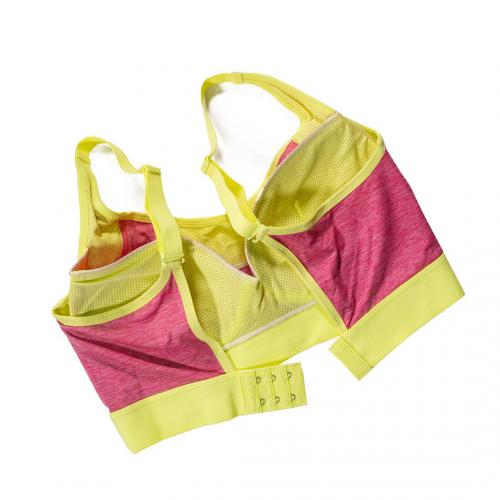 Soft and gentle times: Comfortable adjustable shoulder straps sports bra