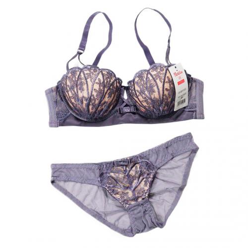 日系聚攏蕾絲貝殼内衣