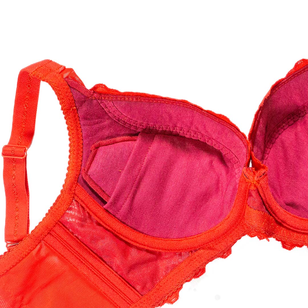 【台灣專利十字脊心不移位】繆斯女神集中提托調整型內衣