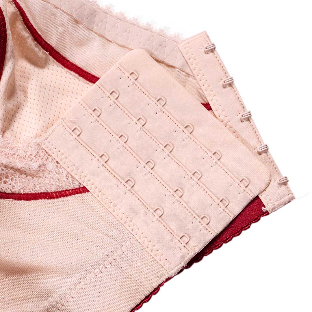 性感前扣蕾絲無鋼圈聚攏收副乳大胸顯小調整型內衣