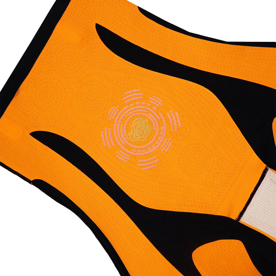 乳膠磁療懸浮高腰無痕提臀收腹褲