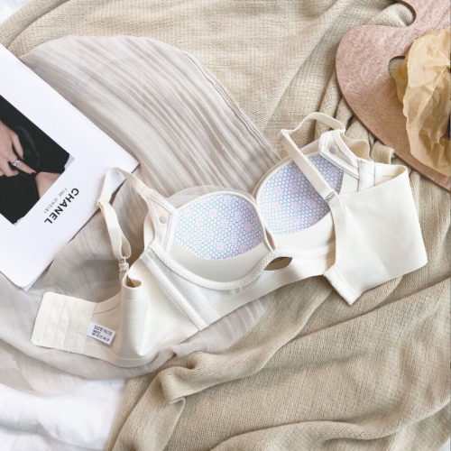 院線能量石塑型無痕無鋼圈小胸聚攏收副乳防下垂調整型內衣