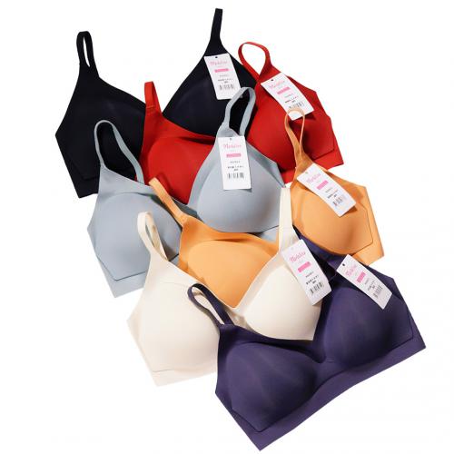 輕薄舒適一體式無痕無鋼圈聚攏收副乳防下垂內衣