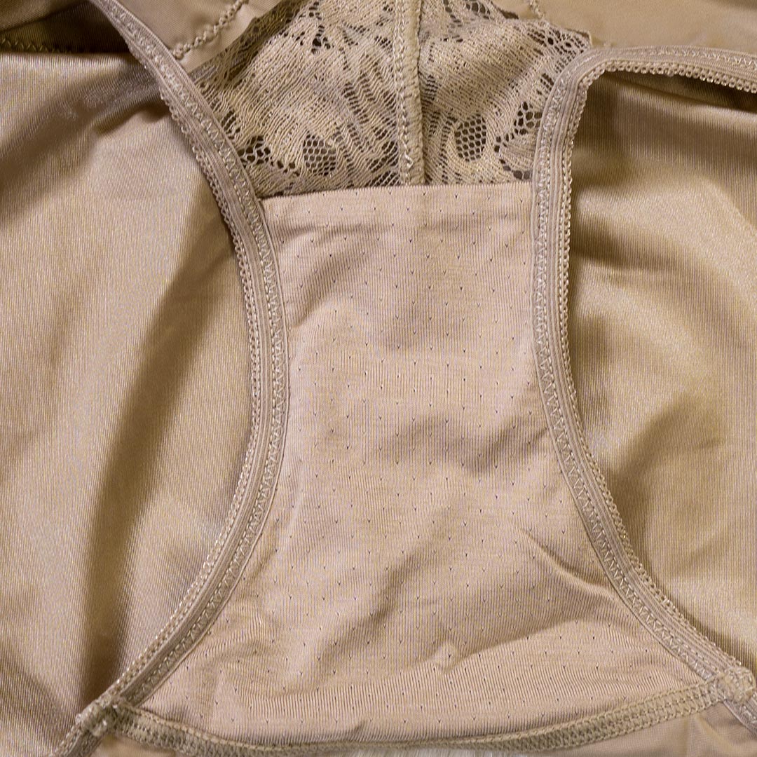 光感絲滑無痕遮胃腩-法式內衣-立體針孔杯 配套褲仔