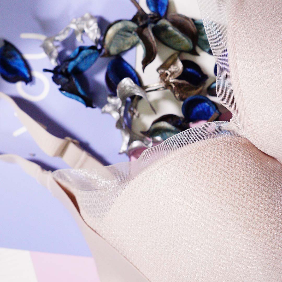 院線能量石塑型無痕無鋼圈小胸聚攏收副乳防下垂調整型內衣