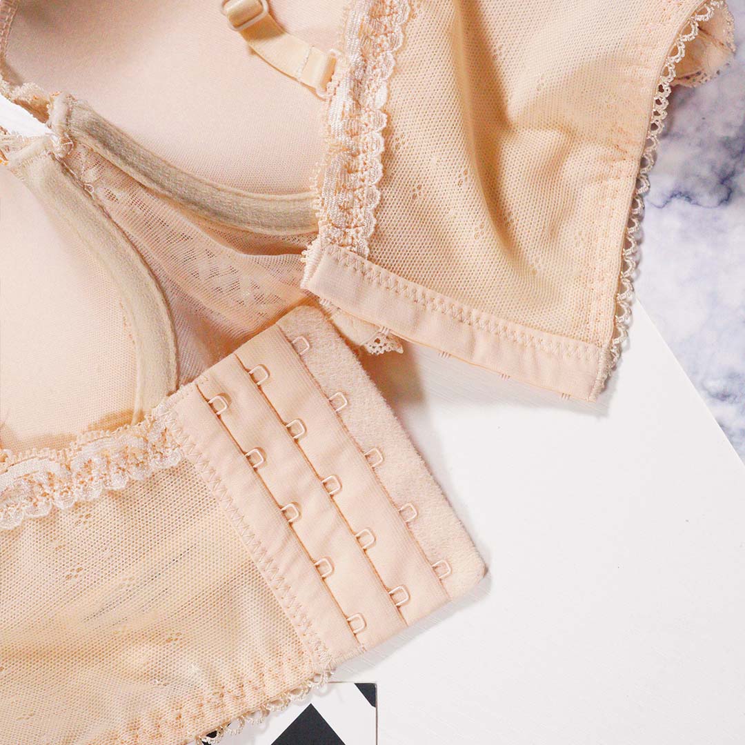 五排扣性感蕾絲鏤空聚攏舒適上薄下厚有鋼圈內衣