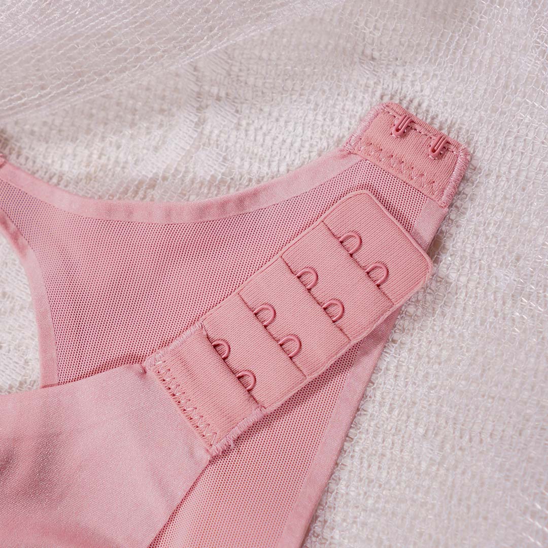 無痕無鋼圈一片式深V聚攏內衣-兩排扣